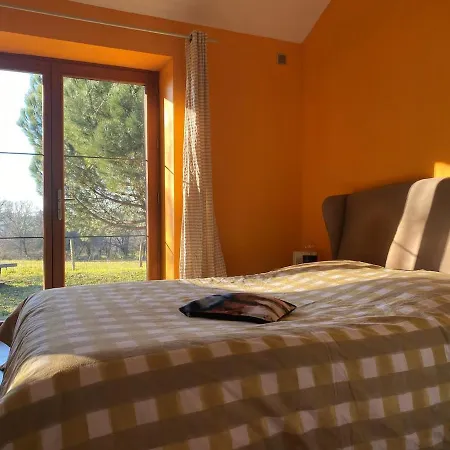 Maison Familiale 펜션 Vars (Charente)